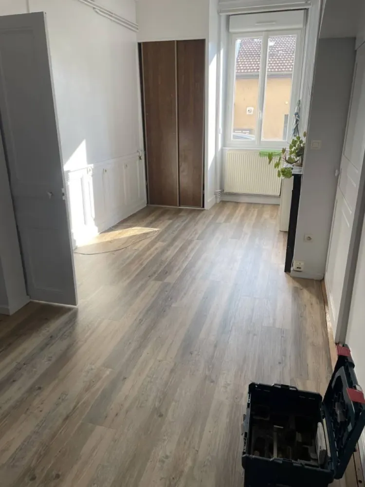 pose dalles et lames PVC à La Saline-Les-Bains